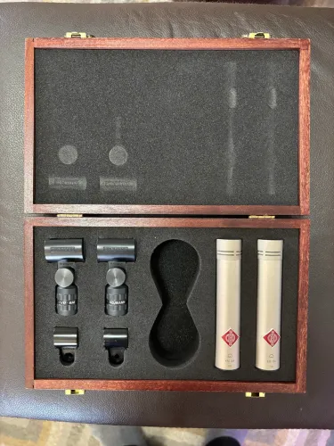 Par Microfones Neumann KM184