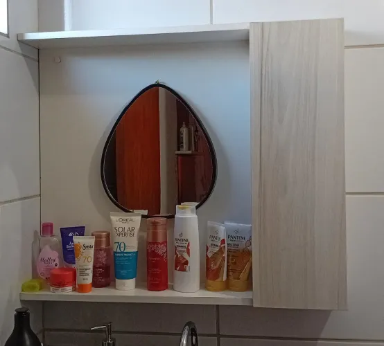 Móvel para banheiro 75 cm de largura, 64 cm de altura. 