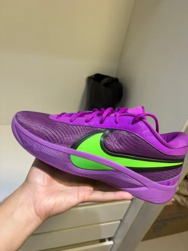 Tênis Basquete ( Nike Freaky 6 ) 