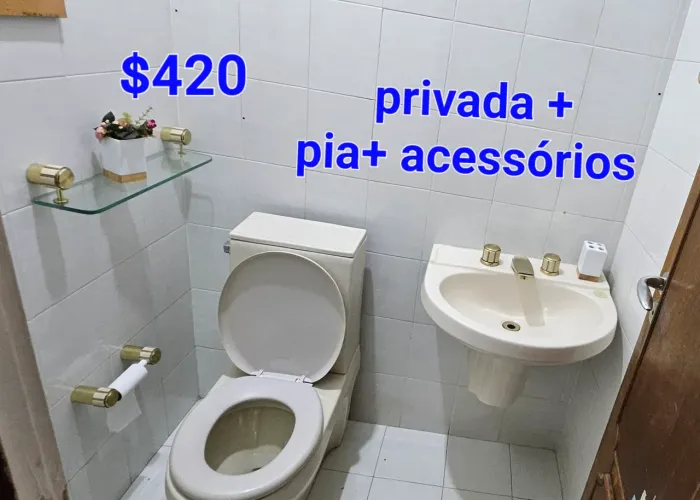 Lindíssimo banheiro completo, privada, pia e acessórios