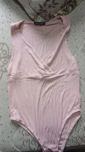 Blusa usada uma única vez