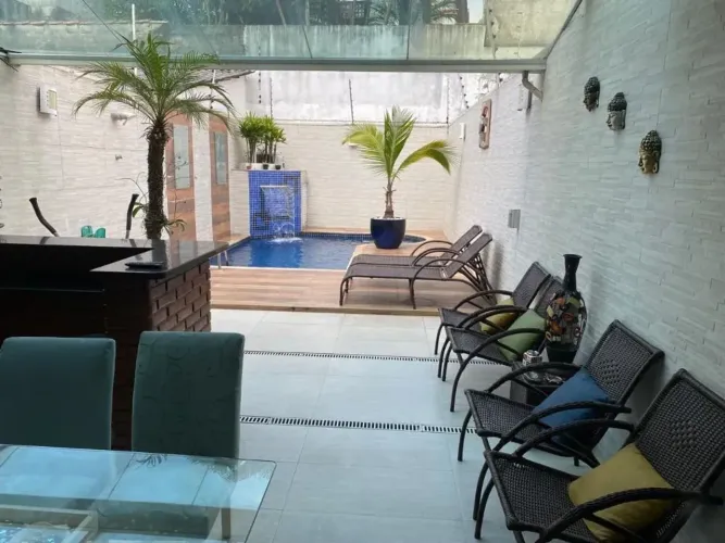 Lindo sobrado na Mooca 3 suites e com piscina !