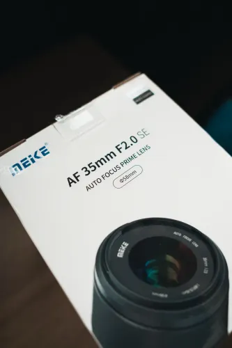 Lente Meike 35mm F2 para Sony Fullframe