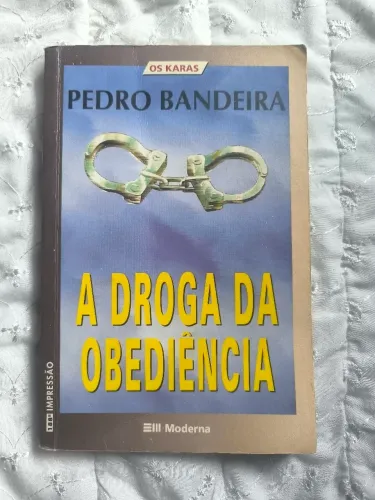Livro "A droga da obediência"