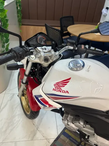 CB 300R ABS 2015 CAPITÃO AMÉRICA NOVA ZERA