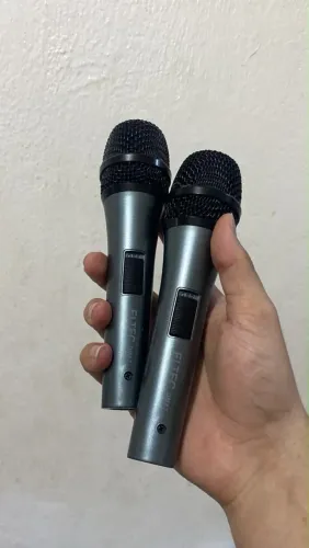 Microfone com fio