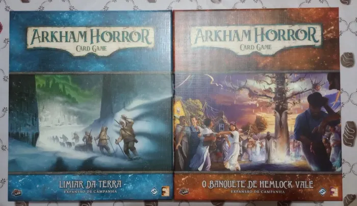 Arkham horror: the card game Expansão limiar da terra + banquete de hemlock vale