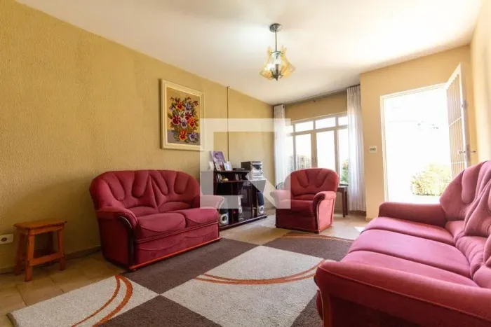 Casa à Venda - Vila Guilhermina, 2 Quartos, 110 m2