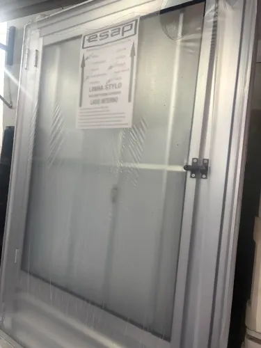 Porta alumínio 80x210 direita