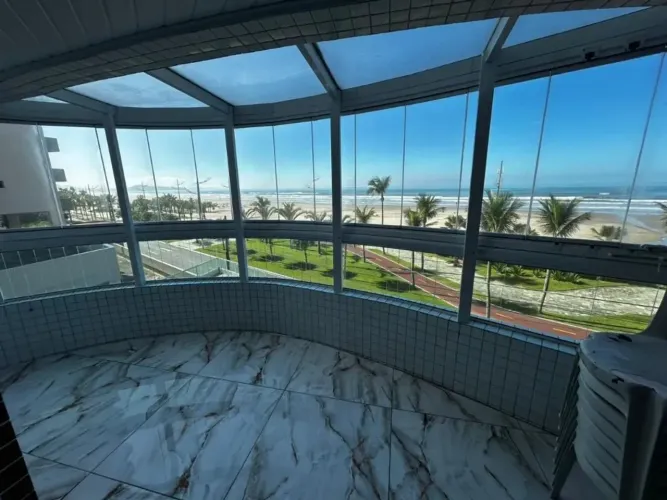 Apartamento frente mar para locação de 2 dormitórios no Maracanã - Praia Grande - SP
