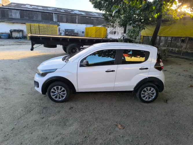 Fiat Mobi Like 1.0 Fire Flex 5P. 2024
