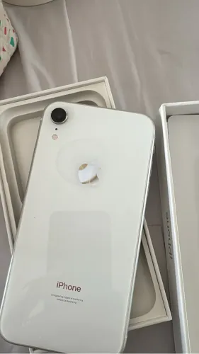 iPhone XR 128g Branco