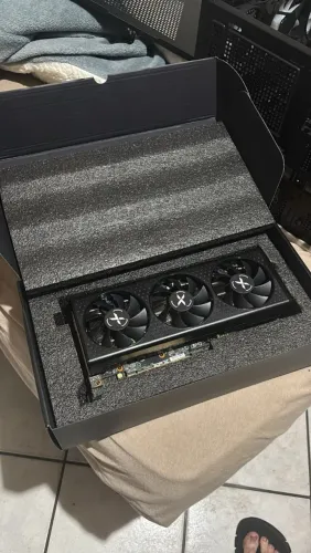Rx 7600 8gb triplo fan Quick 308