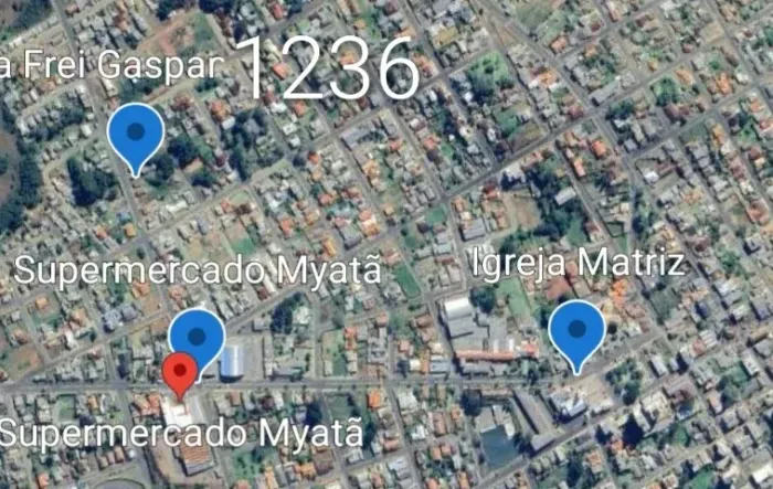 Terreno 1.340m² 2 casas vendo ou troco