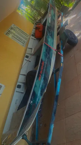 Canoa de Alumínio Borda Alta + Motor Mercury 15 HP + Carretinha - Conjunto Completo