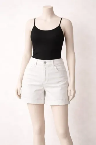 Short jeans branco básico Marisa