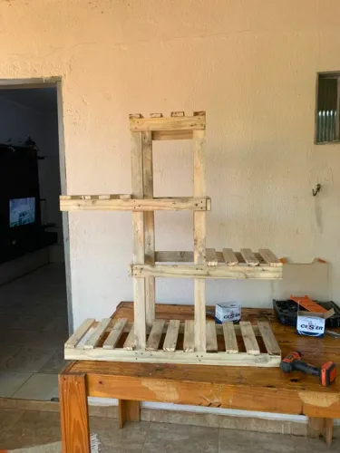 Suporte para vasos de plantas 