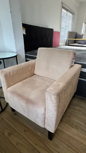 Poltrona estofada 