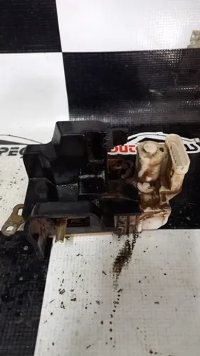 fechadura porta l/d fiat strada 2004