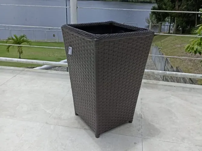 Vasos de Planta em Fibra Sintética