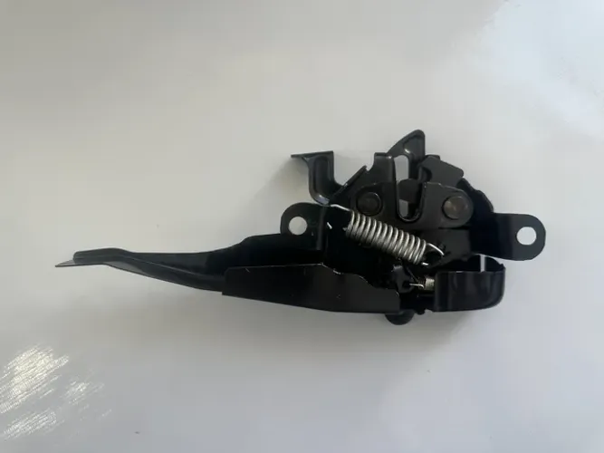 Fechadura Capô Toyota Hilux 2012 2013 2014 2015