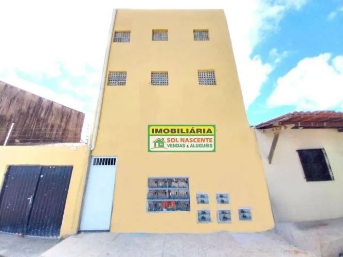 Kitnet com 1 dormitório para alugar, 27 m² por R$ 502,00/mês - Lagoa Redonda - Fortaleza/C