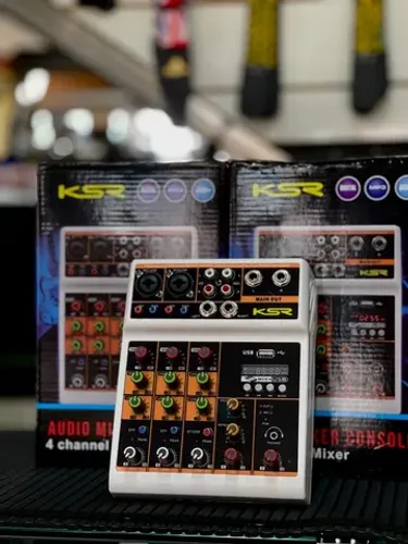 Mesa de som KSR PRO 4 Canais/interface de áudio