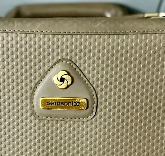 Frasqueira samsonite. BAIXEI !!! 