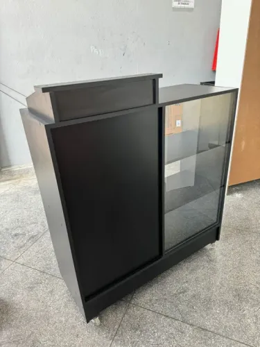 BALCÃO CAIXA E VITRINE ACOPLADO MDF