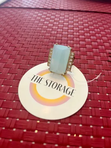 Anel semi joia dourado com pedra verde água tam 15