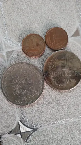Notas e moedas