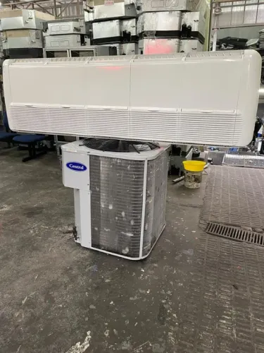 Piso teto Carrier 90k 220v 3f com garantia 