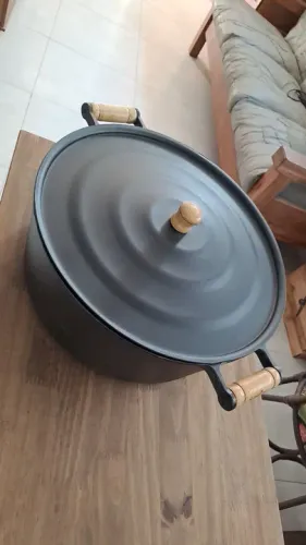 Panela de ferro com tampa em aluminio n 36