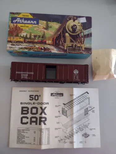 Trem de carga Athearn 50' Single-Door Box Car