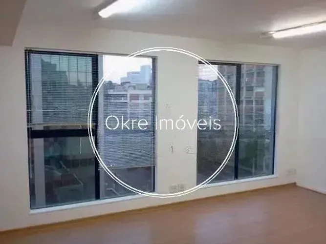 Sala no Jardim Botânico 30 m2