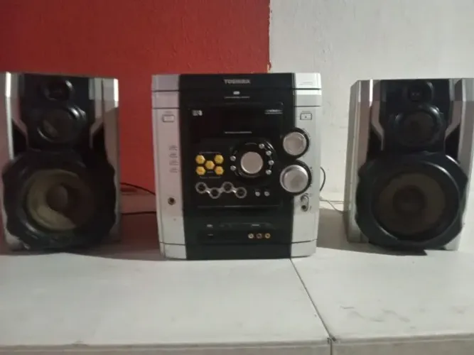MINI SYSTEM TOSHIBA MS 7513 C/ 2 Caixas