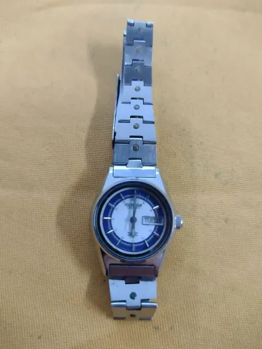 RELÓGIO CITIZEN QUARTZ PILHA FEMININO 