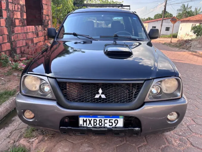 Mitsubishi L200 Outdoor GLS 2.5 4X4 CD TDI Diesel 2011
