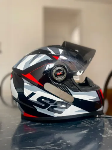 CAPACETE LS2 TANK
