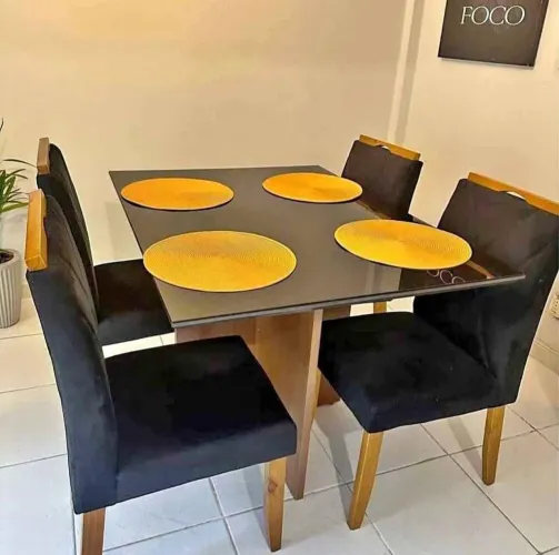 PROMOÇÃO MESA LOS ANGELES 1.20×80 TAMPO COM VIDRO 4 CADEIRAS MACIÇA