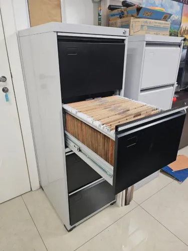 Arquivo de aço 4 gavetas 