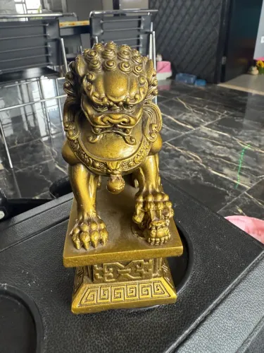 Escultura Leão Chinês Dourado - Feng Shui