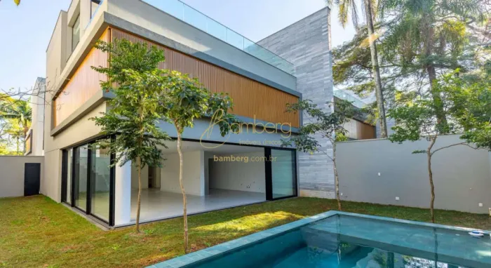 CASA NOVA CONDOMÍNIO FECHADO NO BROOKLIN VELHO - 4 SUITES- JARDIM E PISCINA