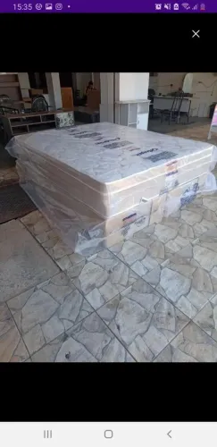 Cama  super king Ortobom 1.93 x 2.03 x 72 cm