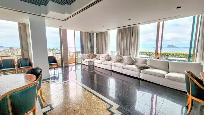 Ipanema | Flat 2 quartos, sendo 2 suites