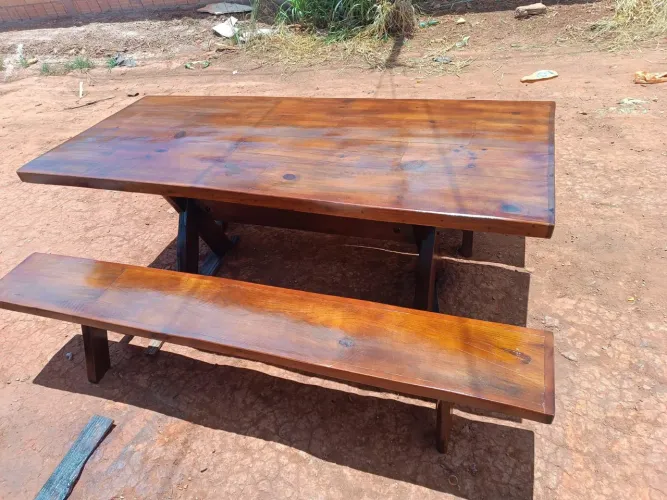 Mesa semi rustica madeira de demoliçao