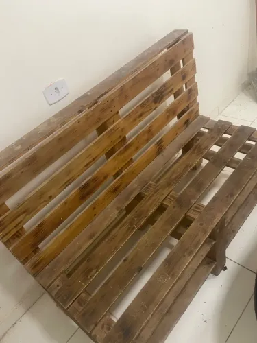 Sofá de Pallet - ACEITO CARTÃO 