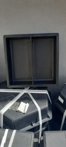 Formas para broquetes cimento