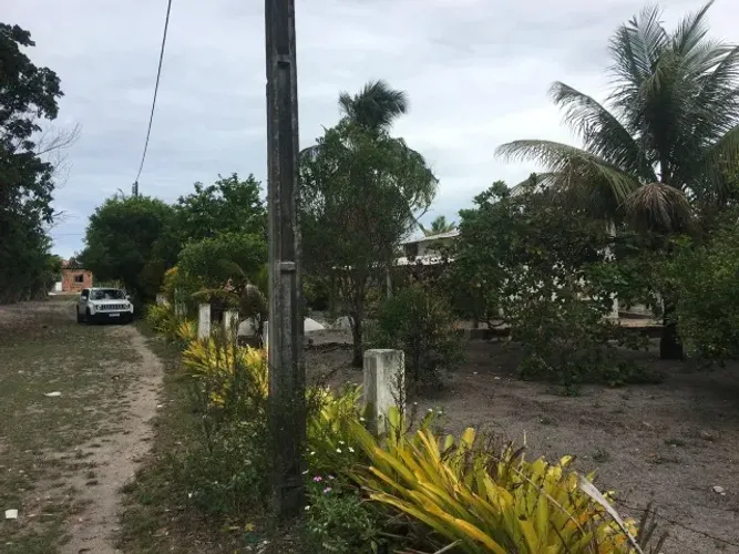 Vendo Sítio a 500 metros da praia / aceito carro do meu interesse