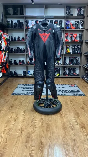 Macacão Dainese Laguna Seca Evo D1 Peça Única Tamanho 50 Eur Seminovo